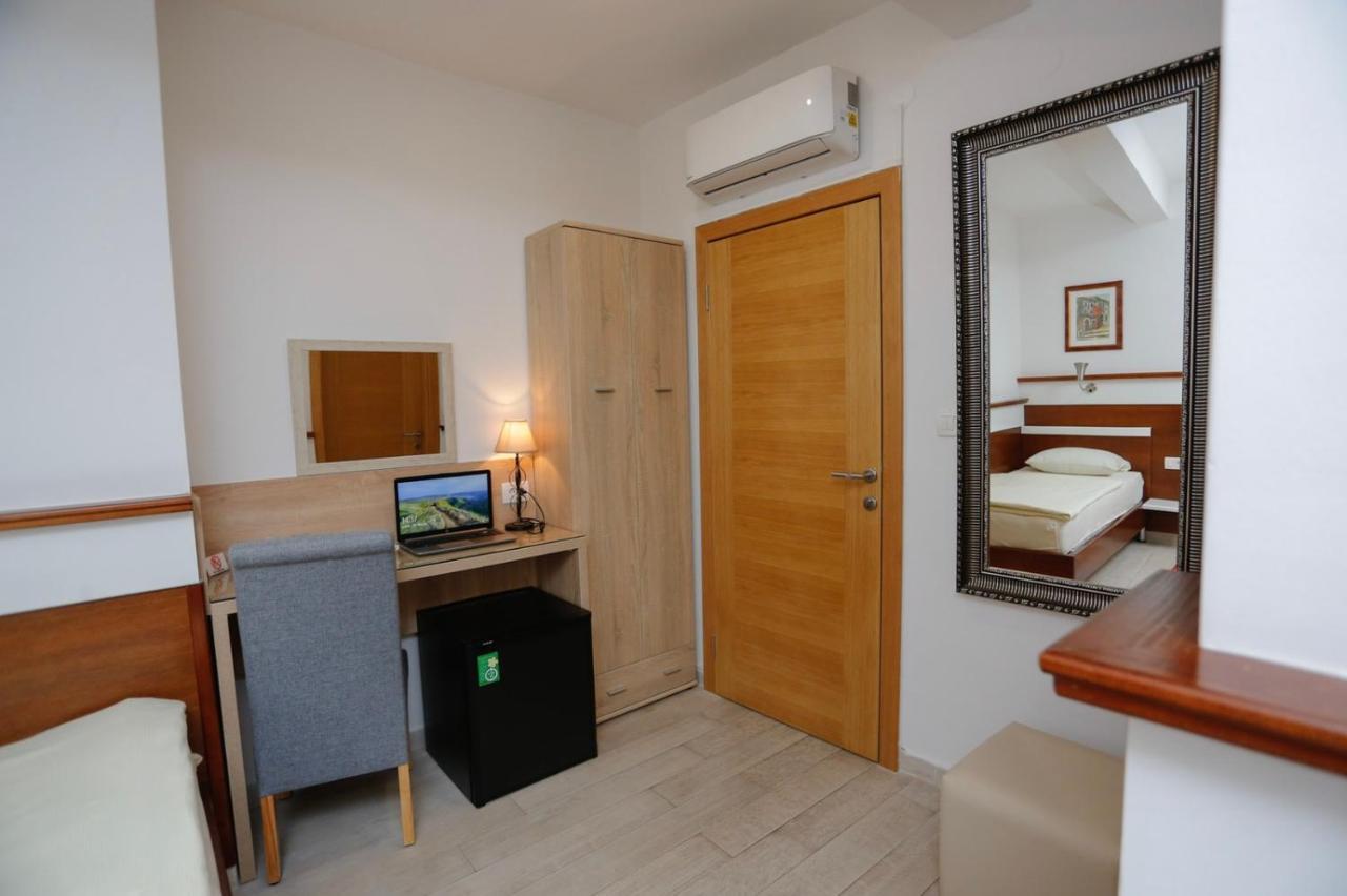 Hotel - Villa Lejla Мостар Екстер'єр фото